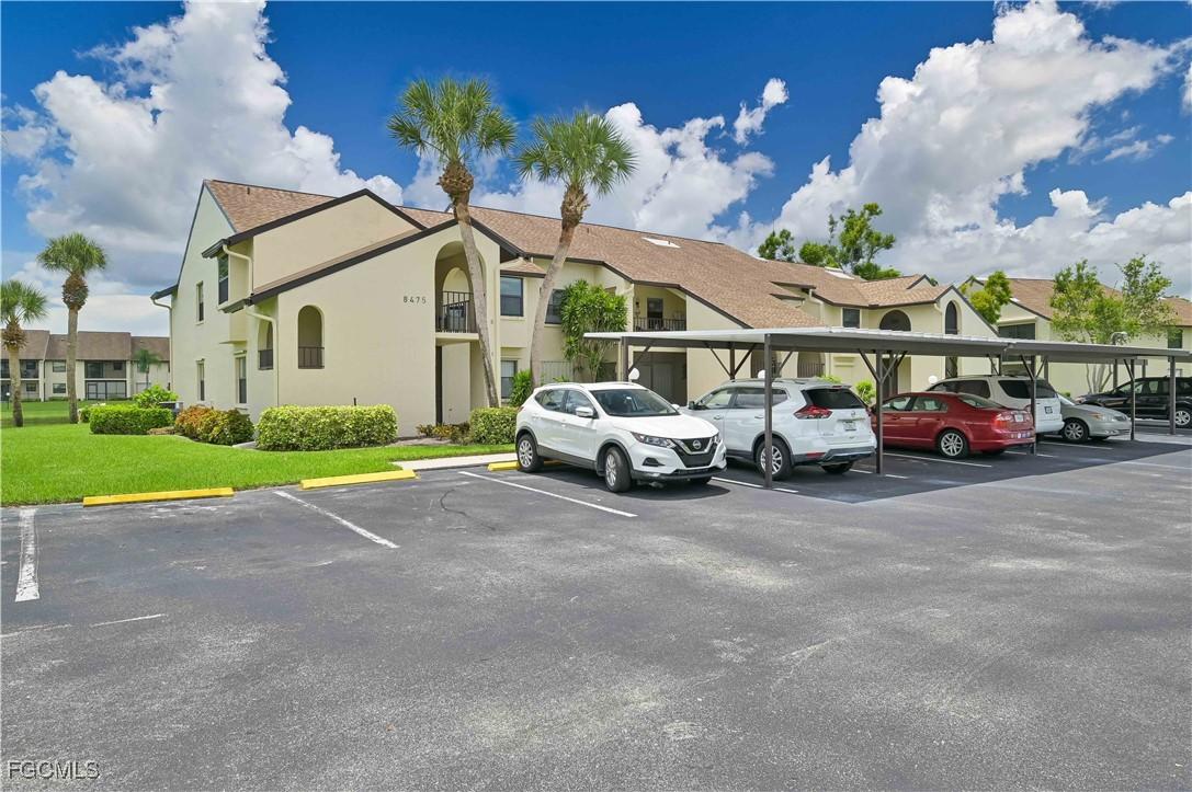8475 Charter Club Cir. #5, Fort Myers, FL 33919