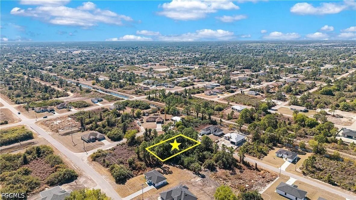 373 Butler Ave., Lehigh Acres, FL 33974