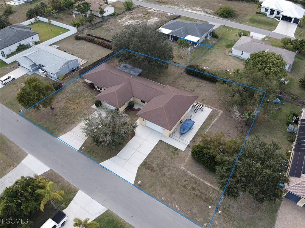 2102 NE 13th Pl., Cape Coral, FL 33909