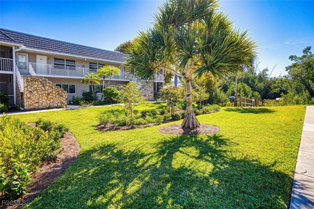 601 Periwinkle Way #D7, Sanibel, FL 33957