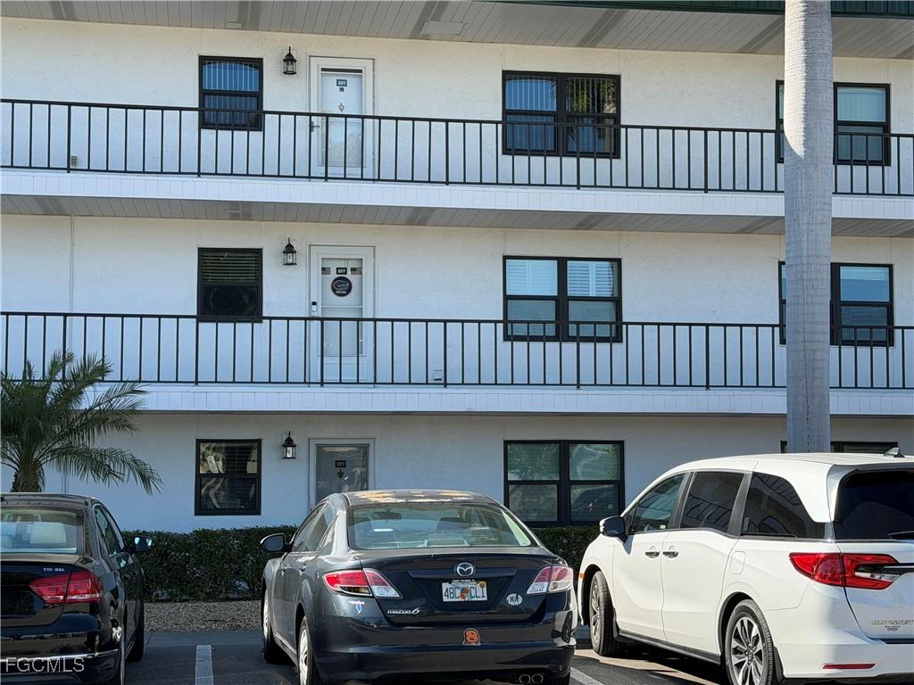 1747 Pebble Beach Dr. #207, Fort Myers, FL 33907