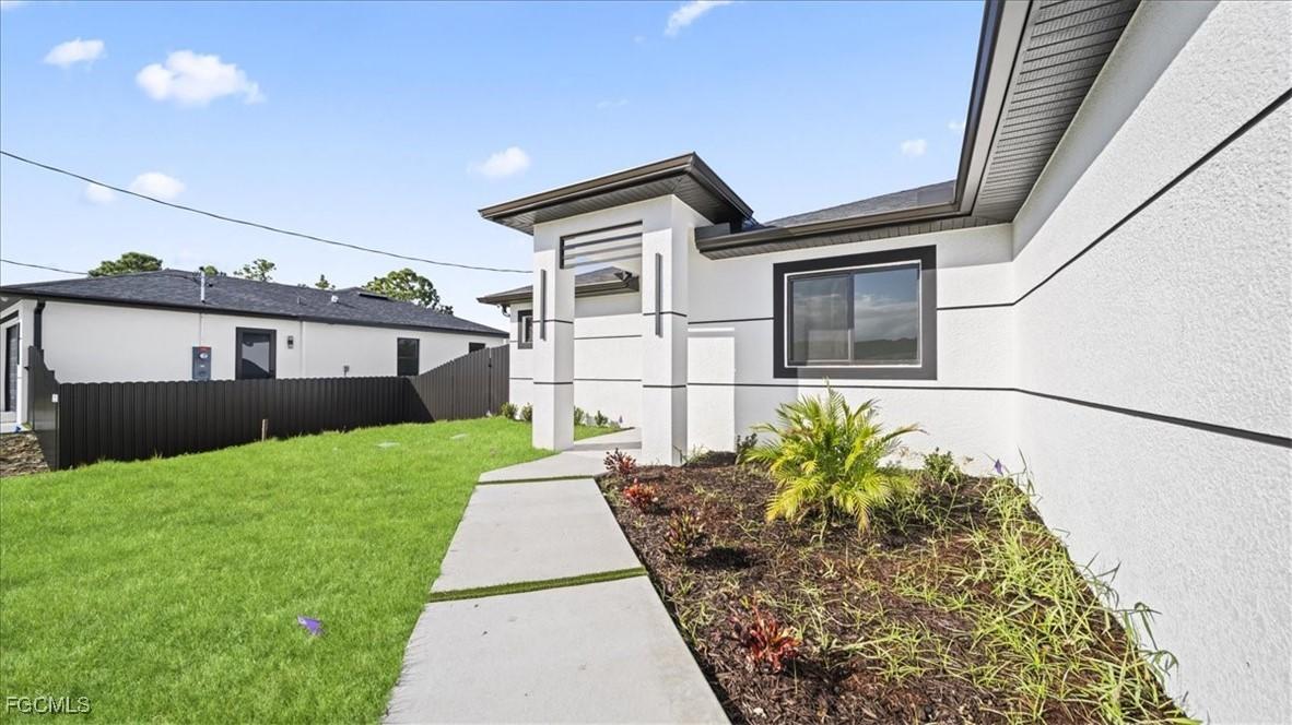 4609 Hanna Ave., Lehigh Acres, FL 33971