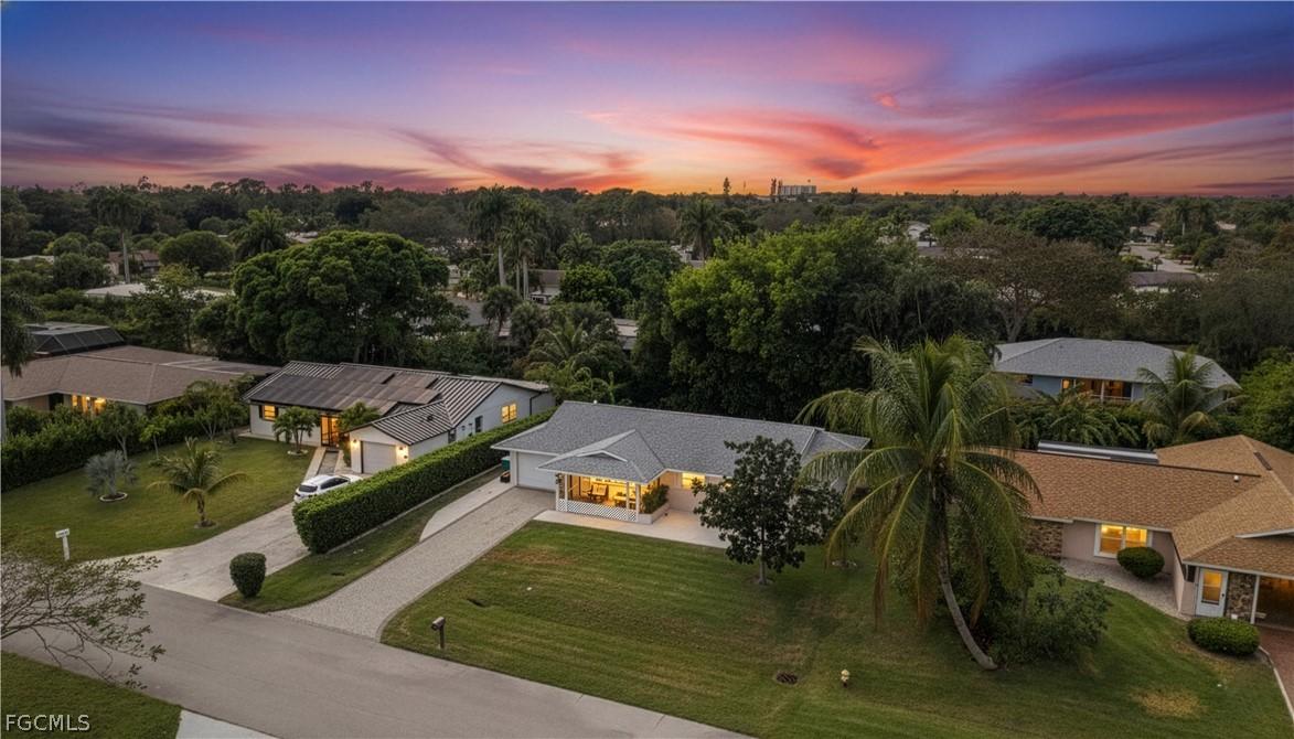 939 Bluebird St., Naples, FL 34104