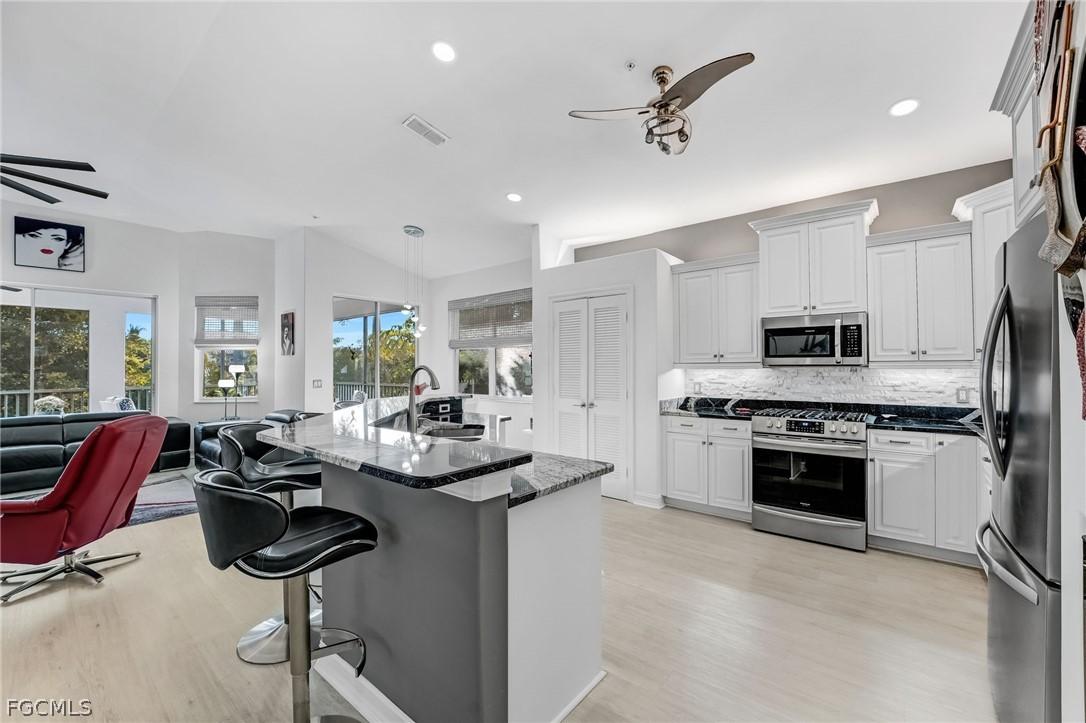 11033 Harbour Yacht Ct. #202, Fort Myers, FL 33908