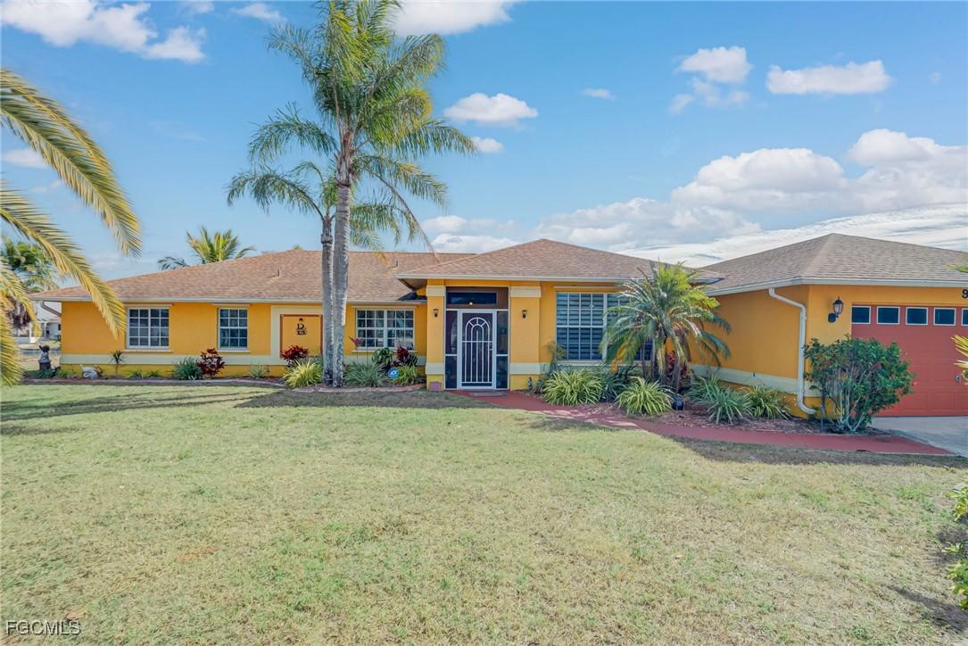 901 NW 3rd Pl., Cape Coral, FL 33993