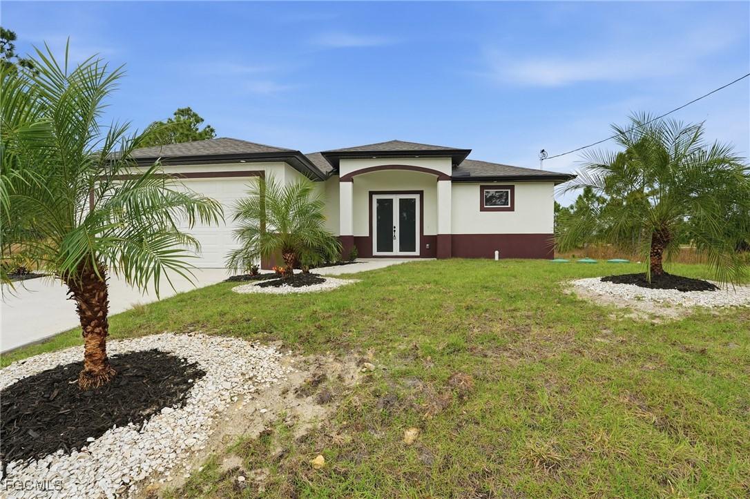 1042 Marshall Ave., Lehigh Acres, FL 33974