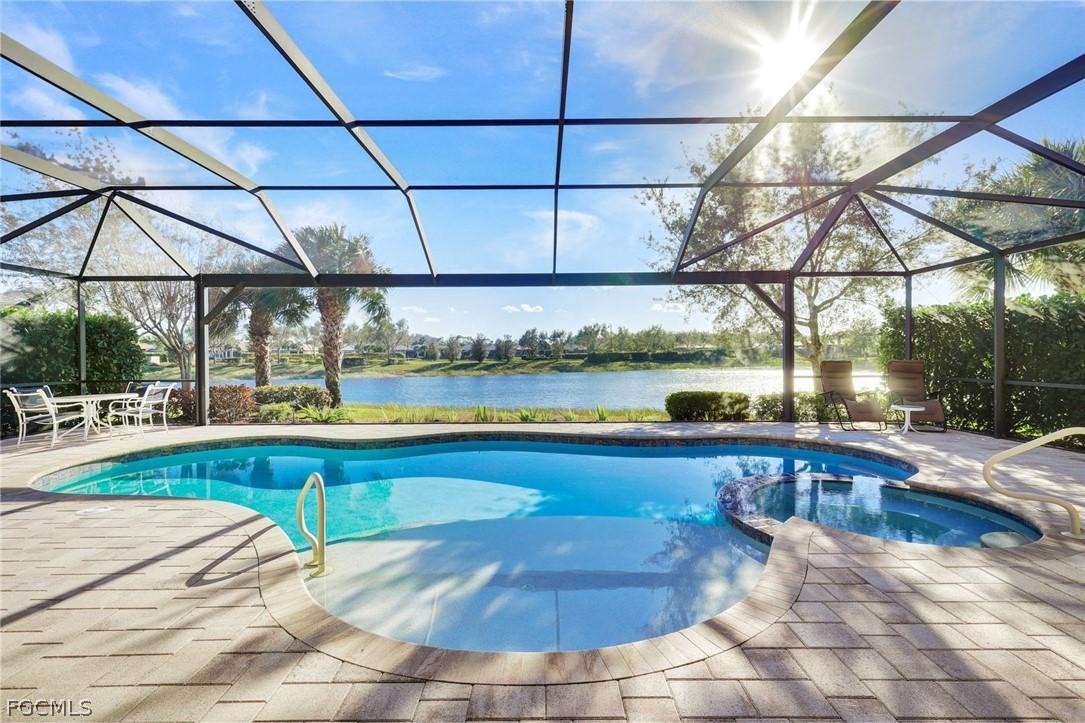 11807 Dixon Dr., Fort Myers, FL 33913