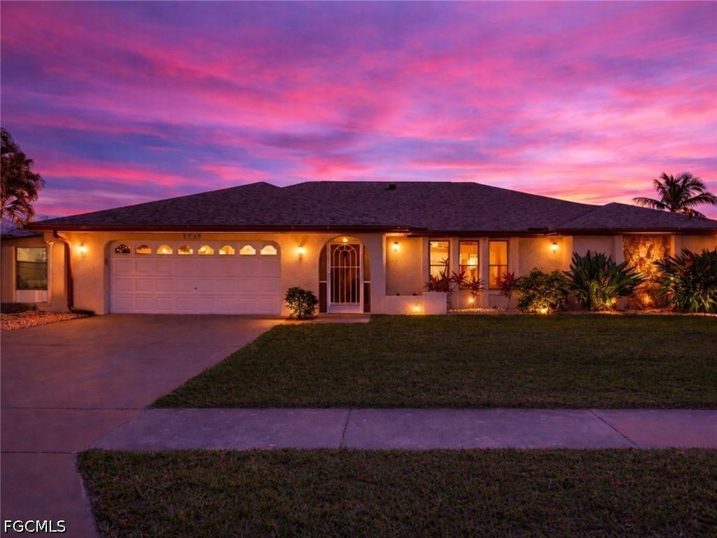 1719 W Bluewater Ter., North Fort Myers, FL 33903