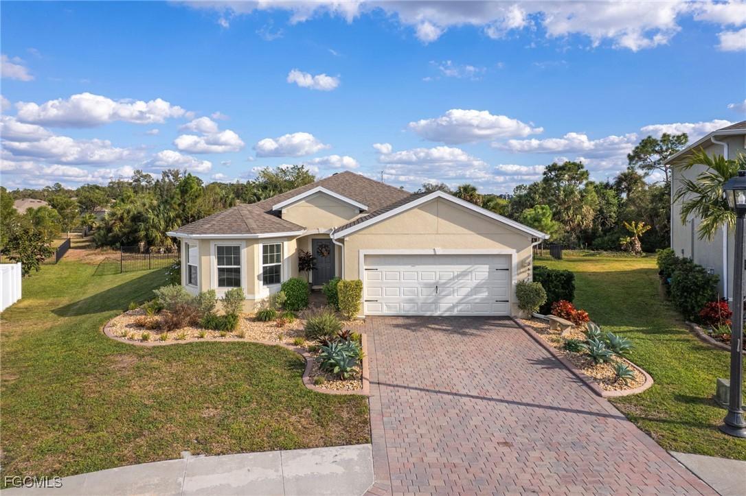 2497 Ciales Ct., Cape Coral, FL 33909