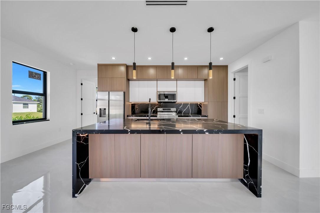 3210 29th St., Lehigh Acres, FL 33971