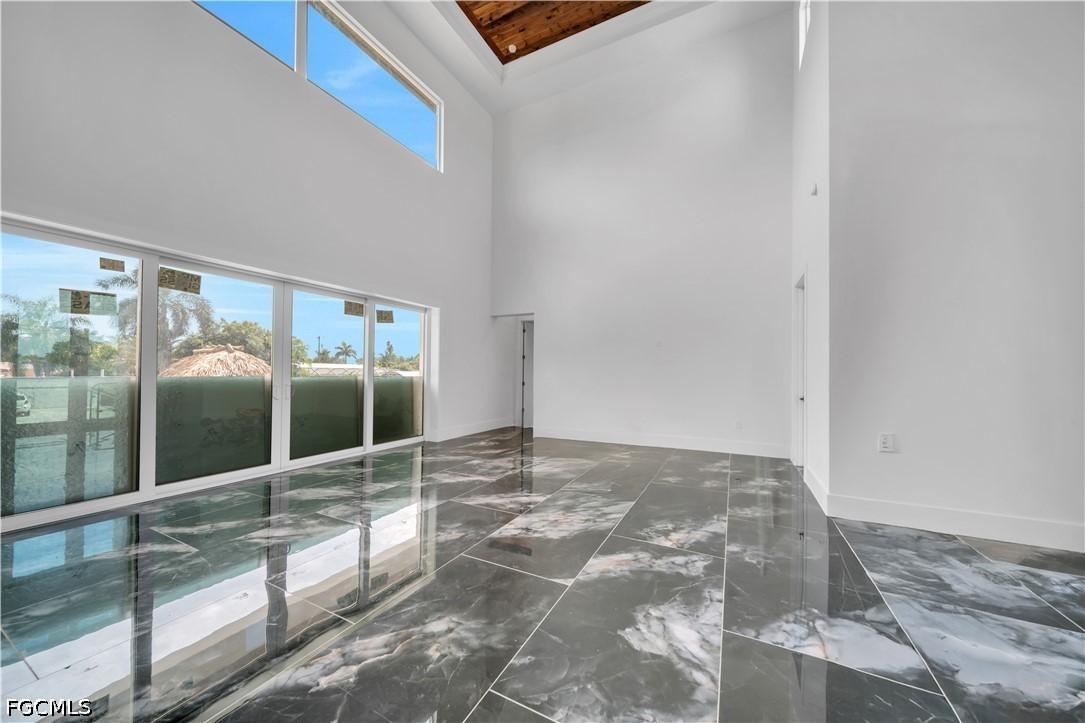 1732 Cascade Way, North Fort Myers, FL 33901