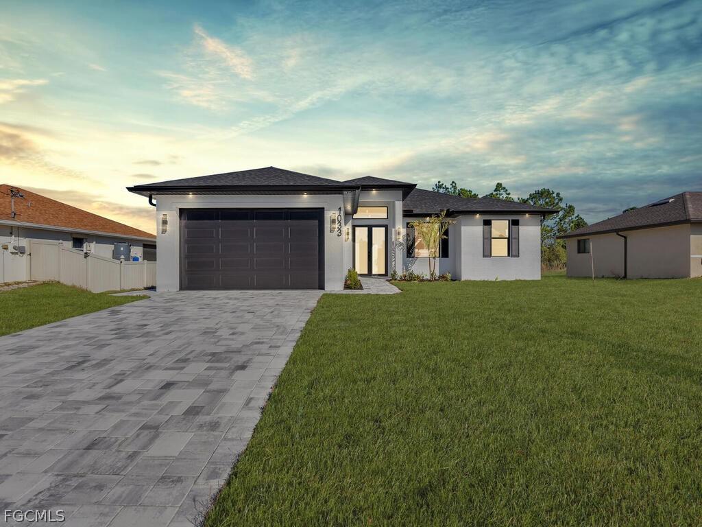 1033 Bassinger Ave., Lehigh Acres, FL 33974