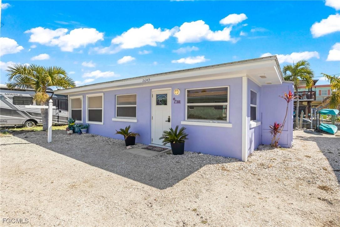 2649 Coco Plum Dr., Matlacha, FL 33993