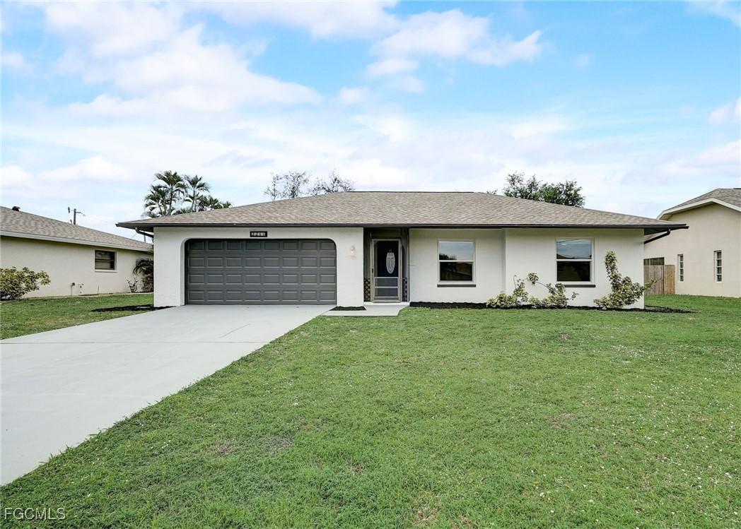 2214 SE 13th St., Cape Coral, FL 33990