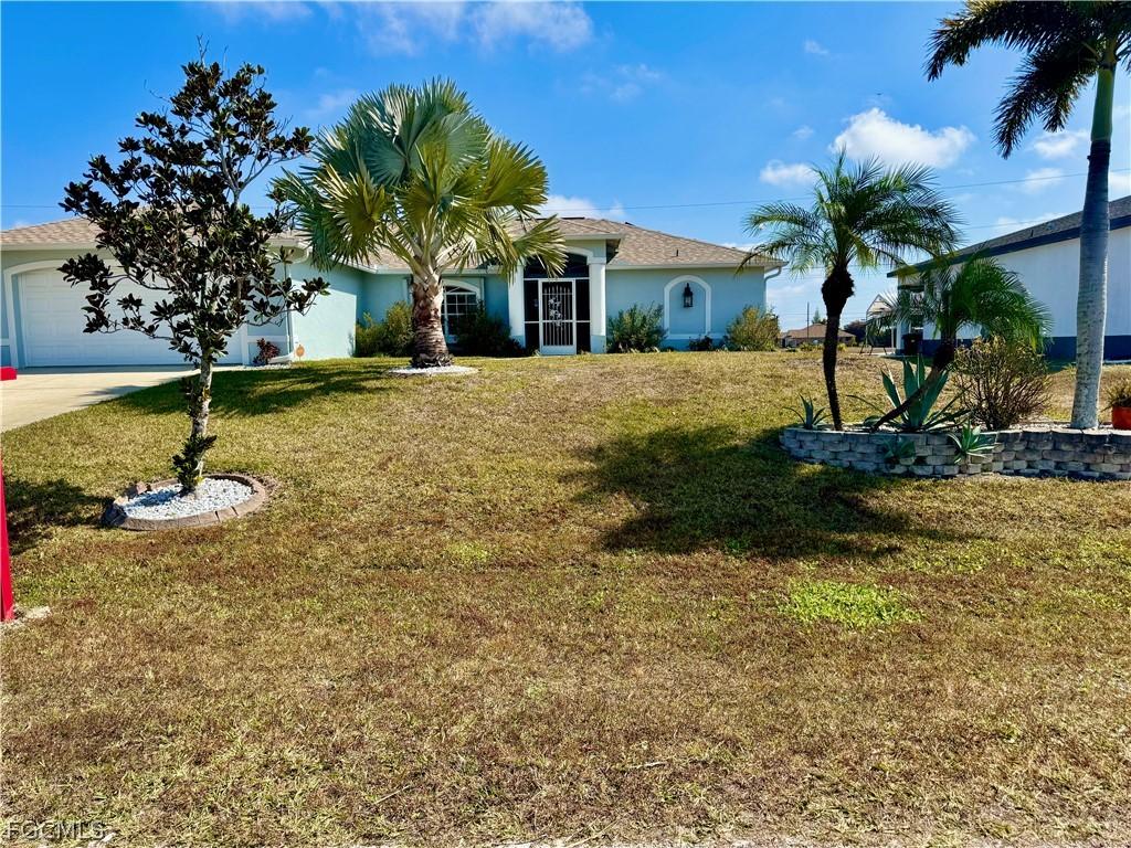 919 NW 6th Pl., Cape Coral, FL 33993