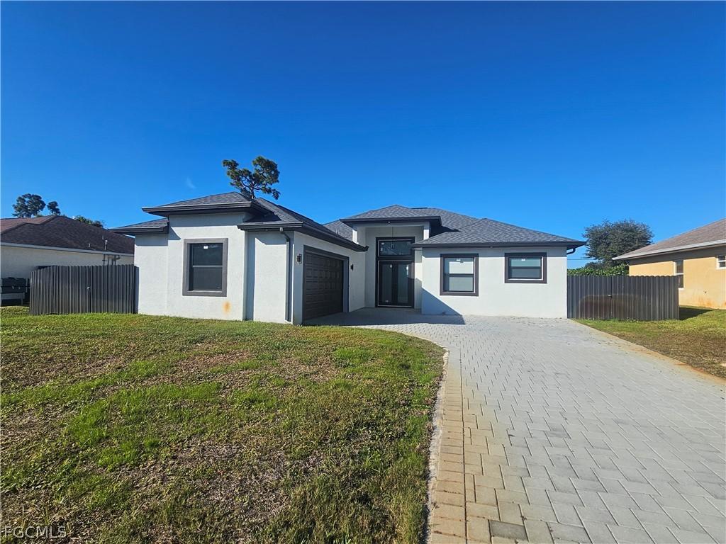 9037 Cypress Dr., Fort Myers, FL 33967