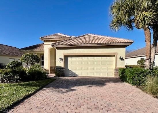 3811 Lakeview Isle Ct., Fort Myers, FL 33905