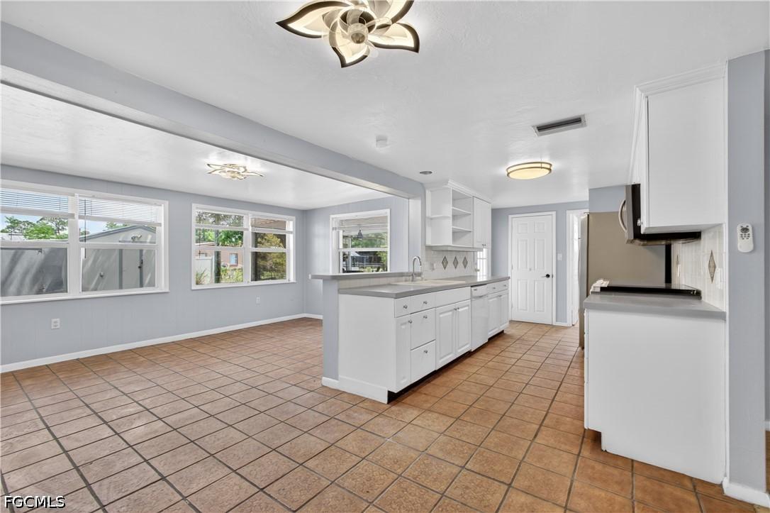 12362 3rd St., Fort Myers, FL 33905