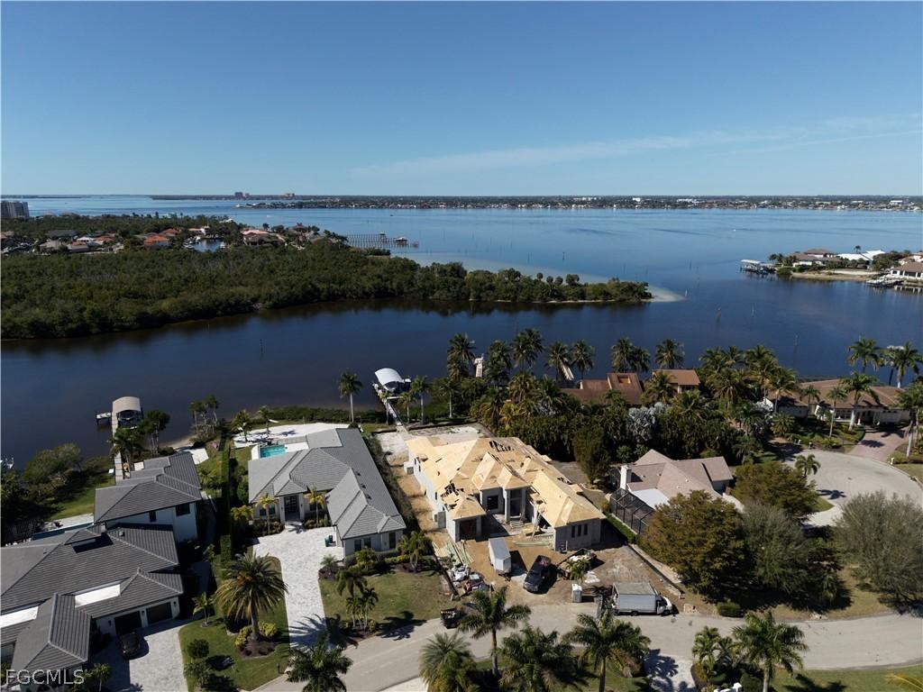 6901 Deep Lagoon Ln., Fort Myers, FL 33919