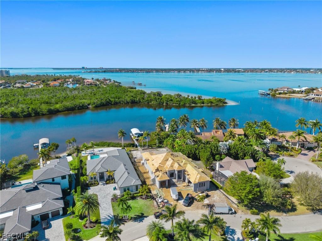 6901 Deep Lagoon Ln., Fort Myers, FL 33919