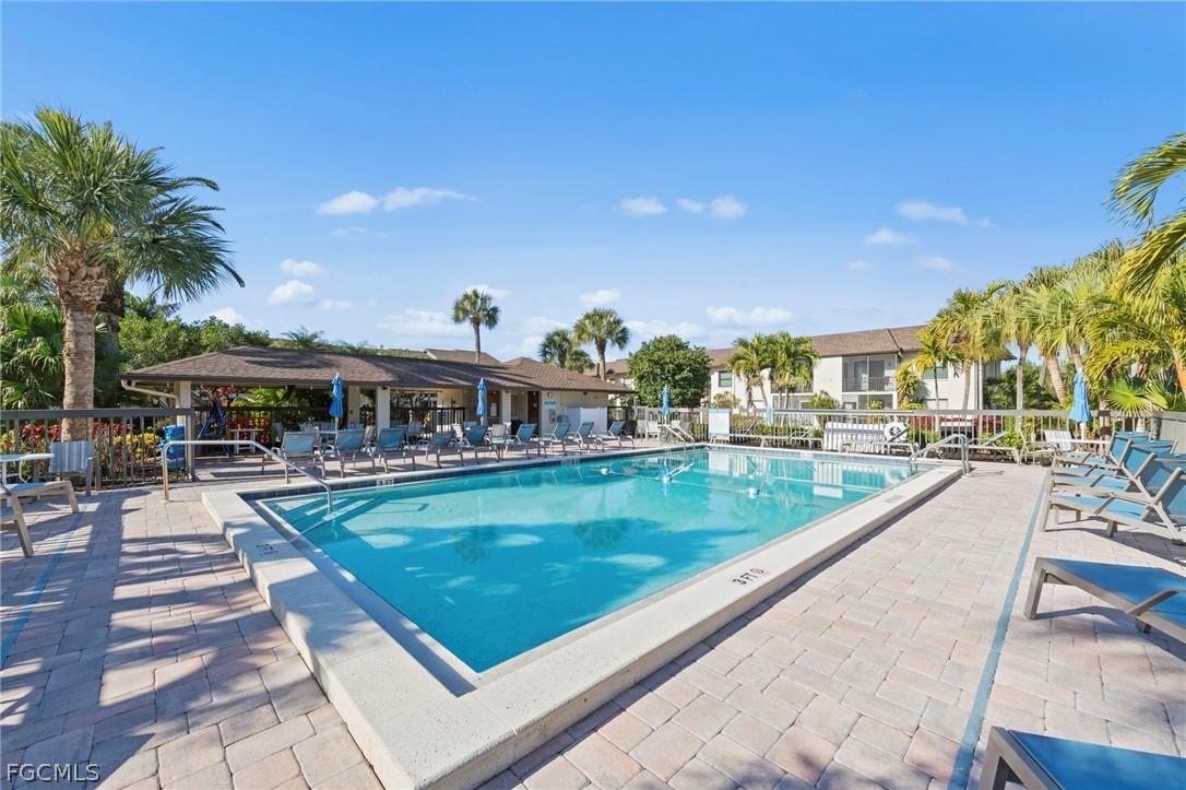 9305 Lake Park Dr. #102, Fort Myers, FL 33919