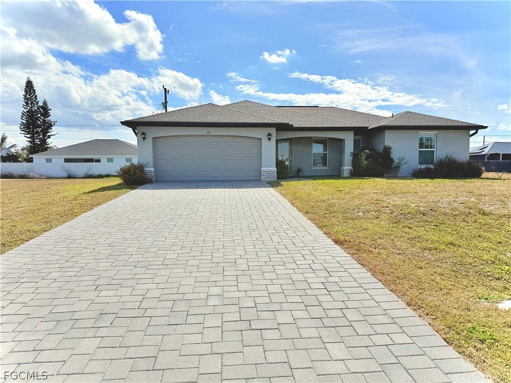 428 NW 13th Ter., Cape Coral, FL 33993