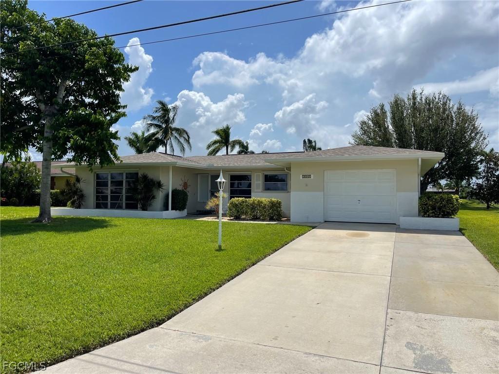 1040 SE 43rd St., Cape Coral, FL 33904