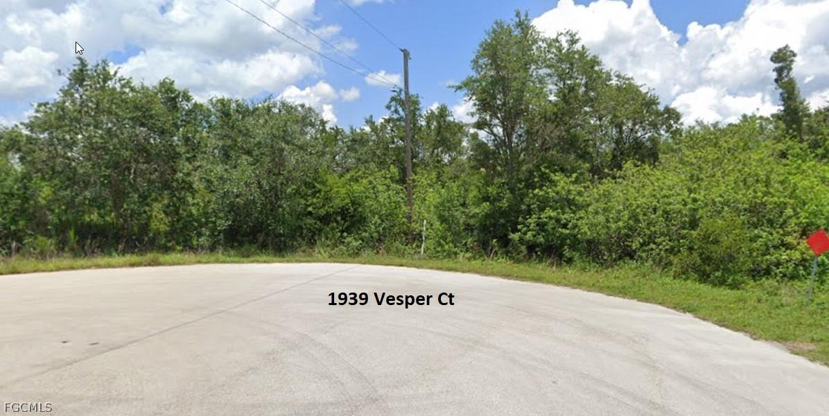 1939 Vesper Ct., Lehigh Acres, FL 33972