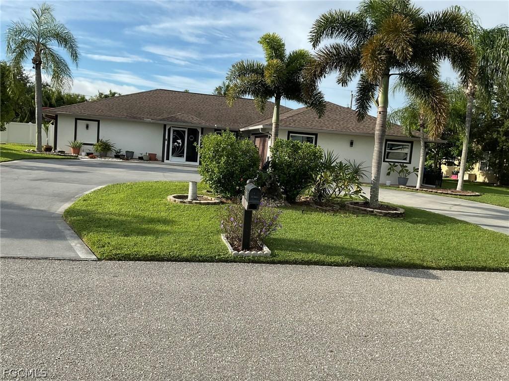 320 SE 28th Ter., Cape Coral, FL 33904