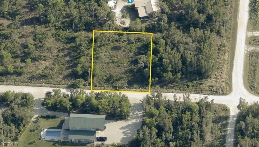 7085 Kreamers Dr., Bokeelia, FL 33922