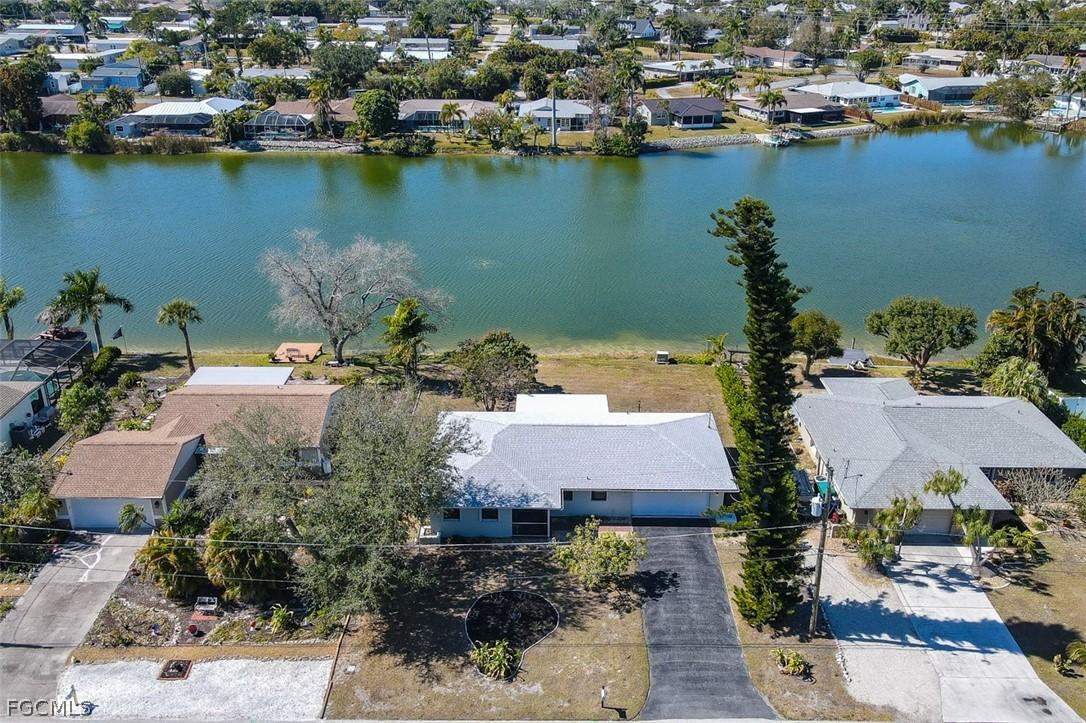 15690 Lake Candlewood Dr., Fort Myers, FL 33908