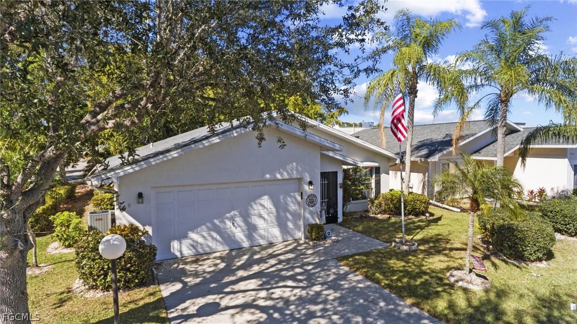 5521 Longleaf Dr., North Fort Myers, FL 33917