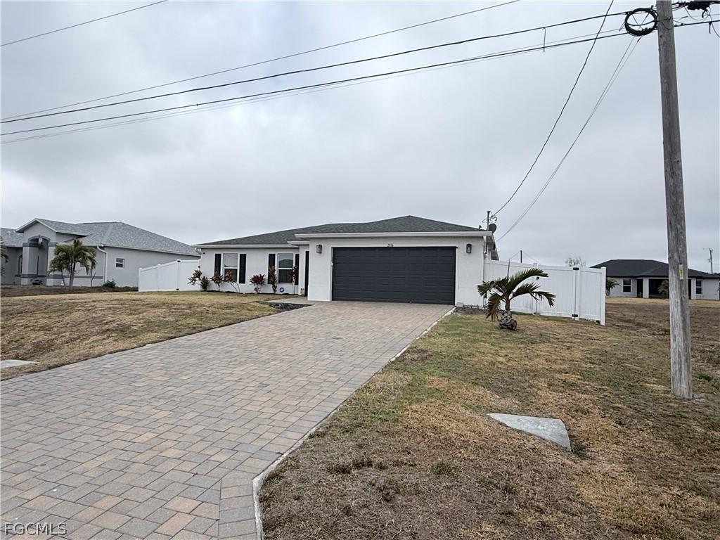2816 NW 8th Pl., Cape Coral, FL 33993