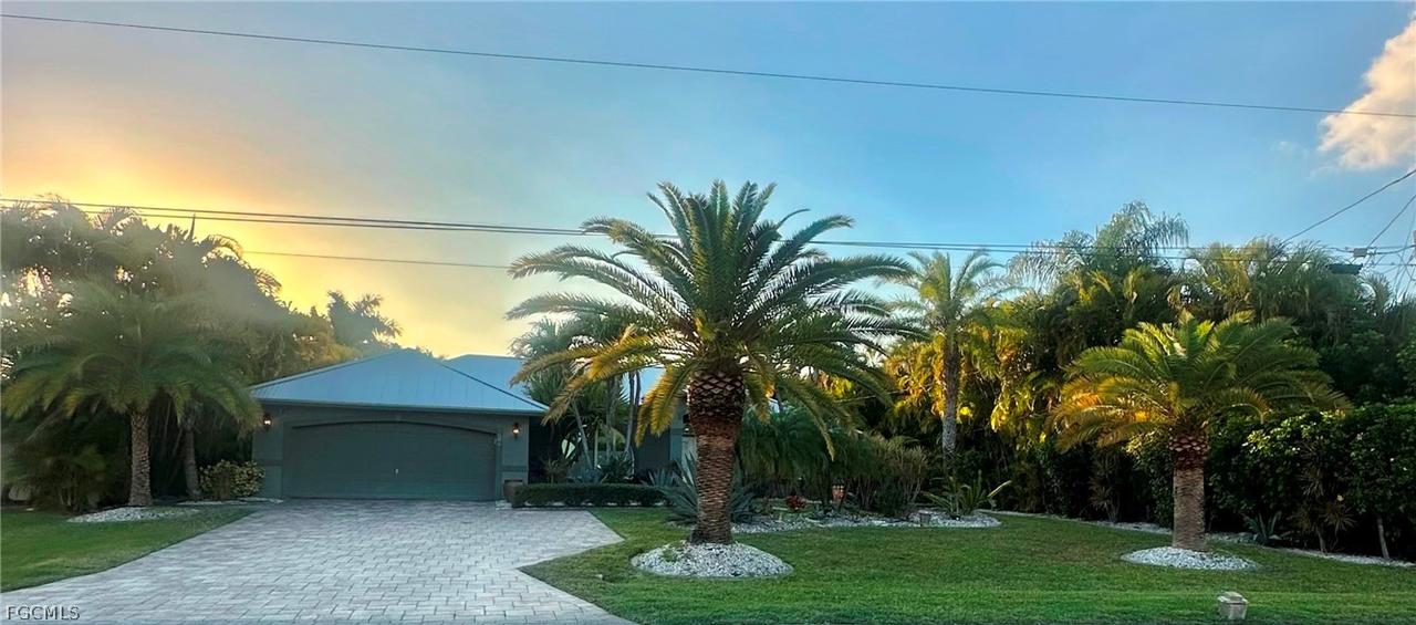 2806 SE 22nd Pl., Cape Coral, FL 33904