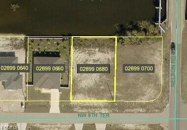 805 NW 8th Ter., Cape Coral, FL 33993