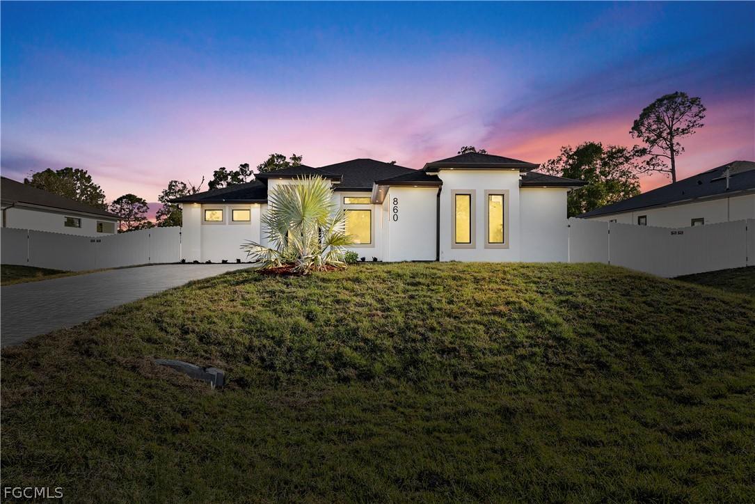860 Nimitz Blvd., Lehigh Acres, FL 33974