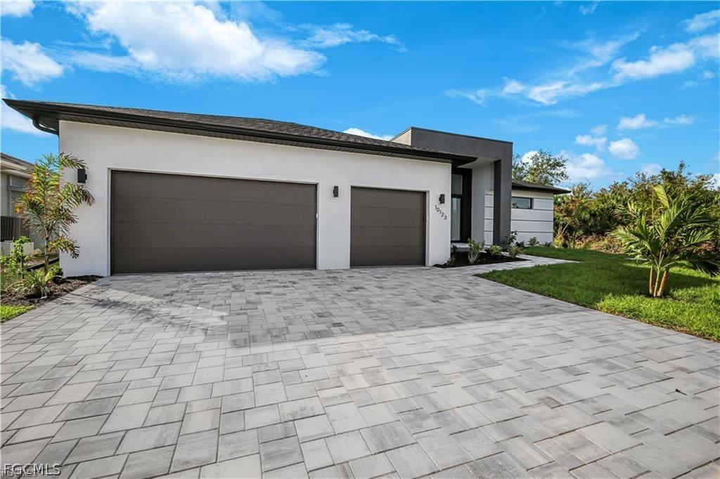 901 NW 19th Ter., Cape Coral, FL 33993