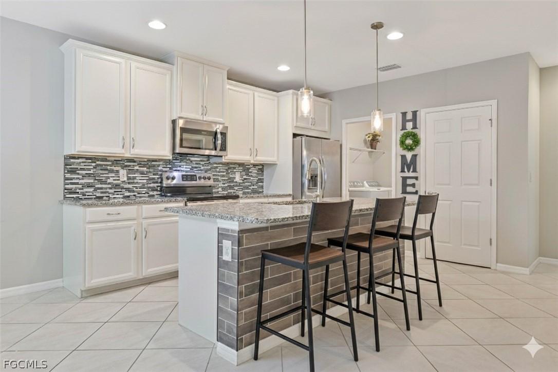 4390 Dutchess Park Rd., Fort Myers, FL 33916