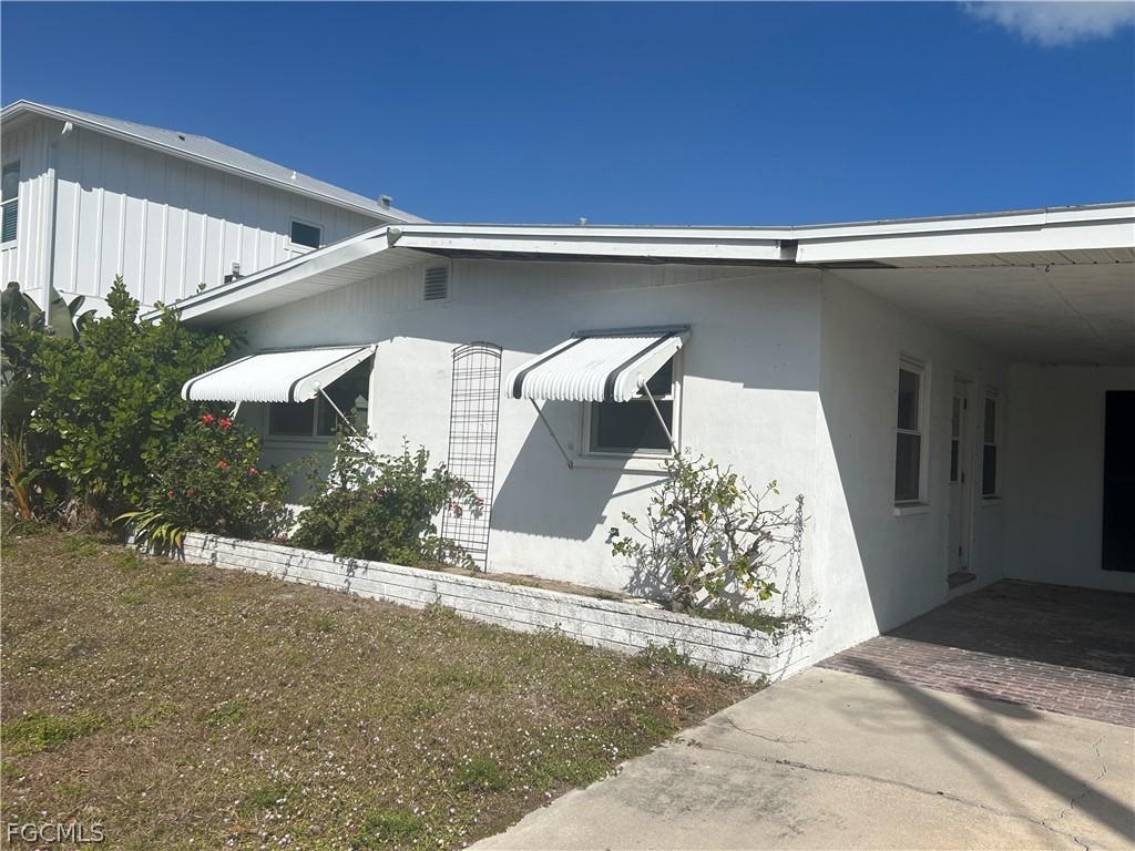 2320 Oleander St., St James City, FL 33956