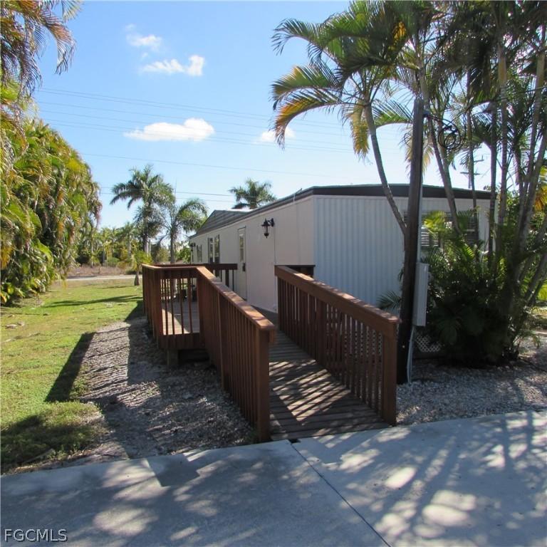5923 Bomar Ln., Bokeelia, FL 33922