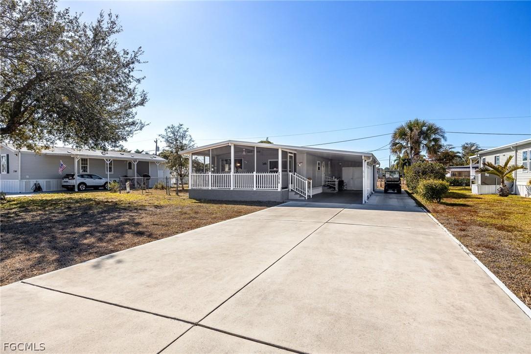 27378 Duvernay Dr., Bonita Springs, FL 34135