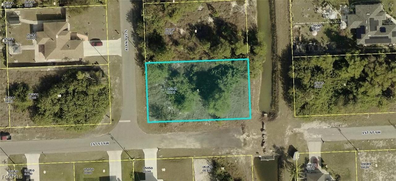59 Alan Ave., Lehigh Acres, FL 33976
