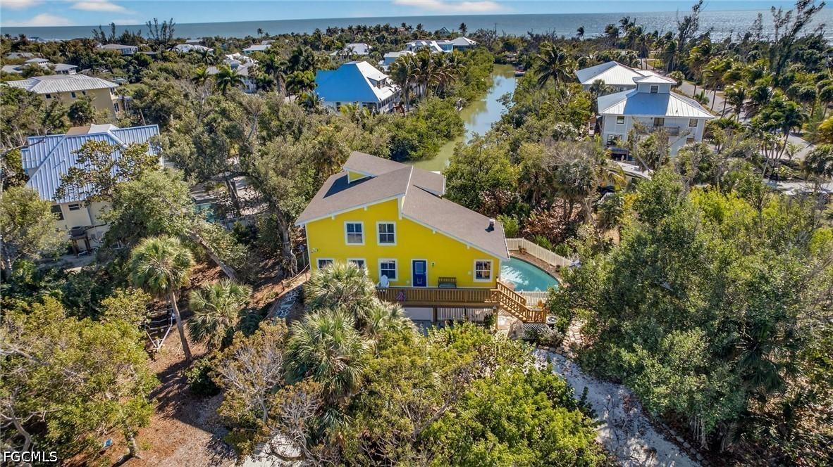 6143 Castaways Ln., Sanibel, FL 33957