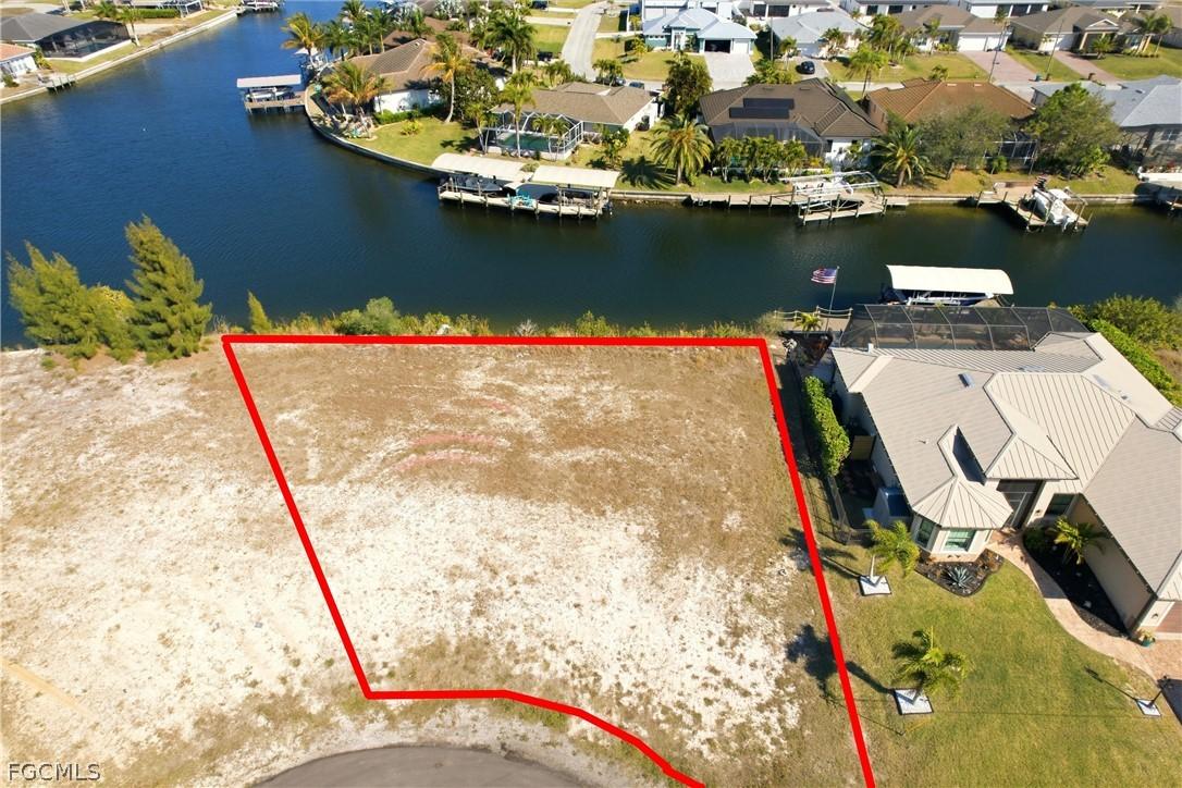 913 NW 39th Ave., Cape Coral, FL 33993
