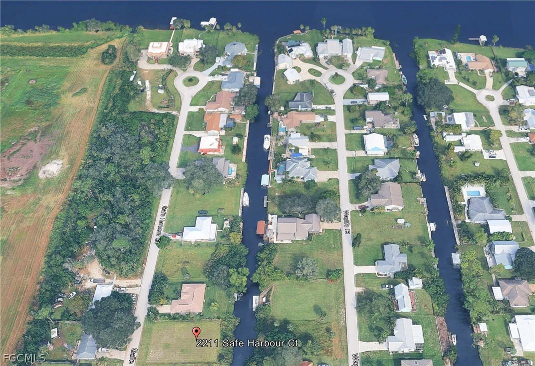 2211 Safe Harbour Ct., Alva, FL 33920
