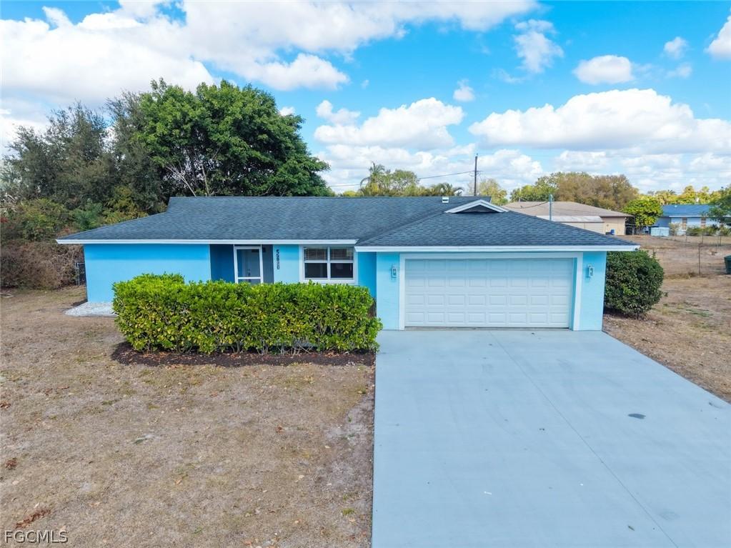 14026 Barcelona Ave., Fort Myers, FL 33905