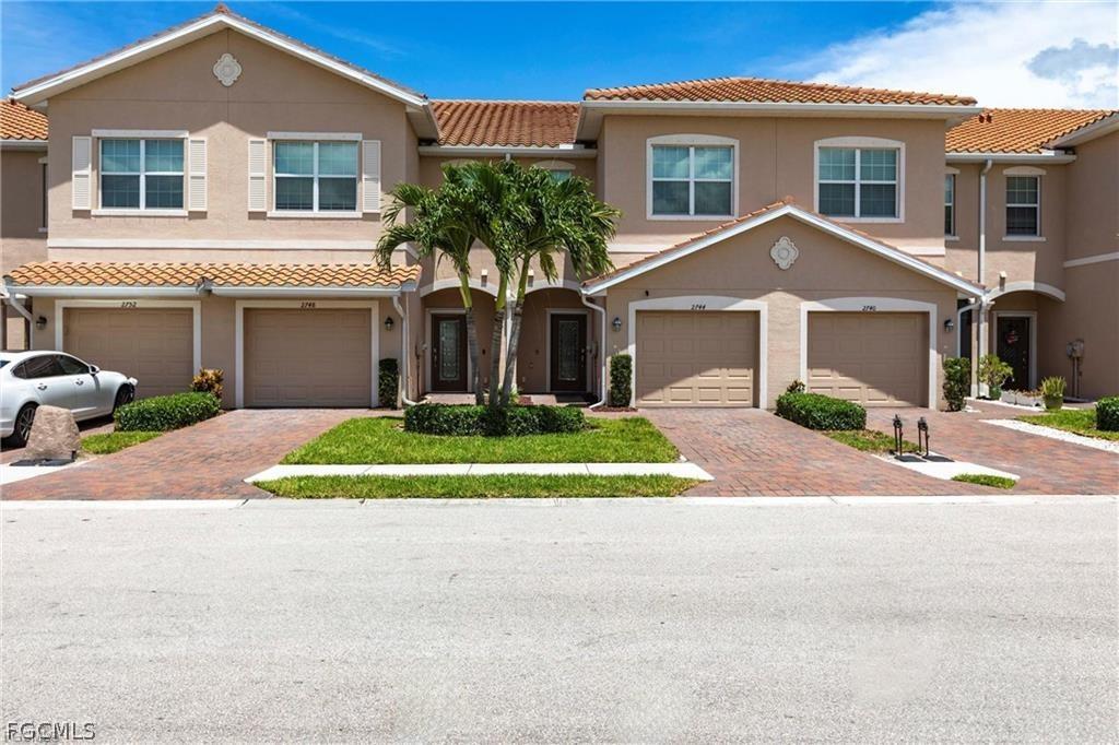 2748 Blossom Way, Naples, FL 34120