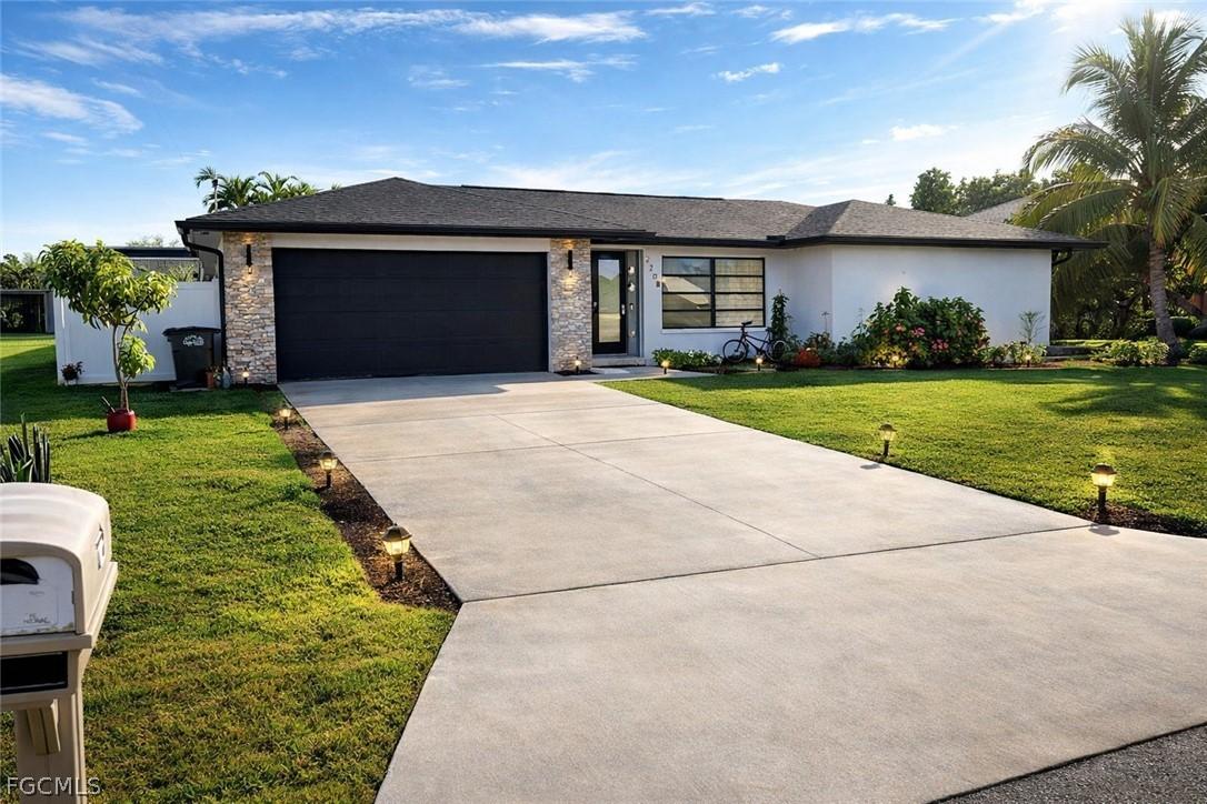 2208 SE 10th St., Cape Coral, FL 33990