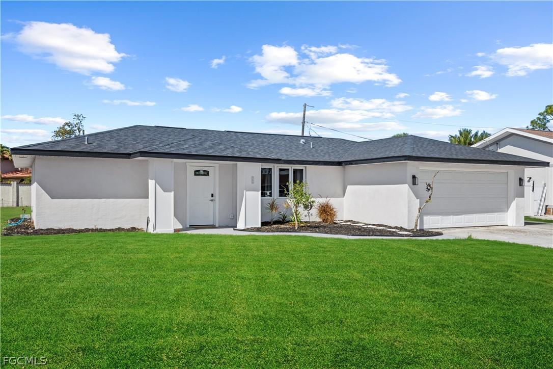 27670 Garrett St., Bonita Springs, FL 34135