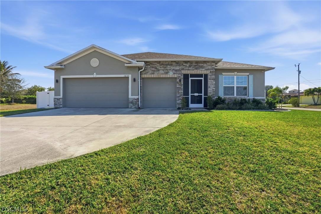 1632 SW 13th Ter., Cape Coral, FL 33991